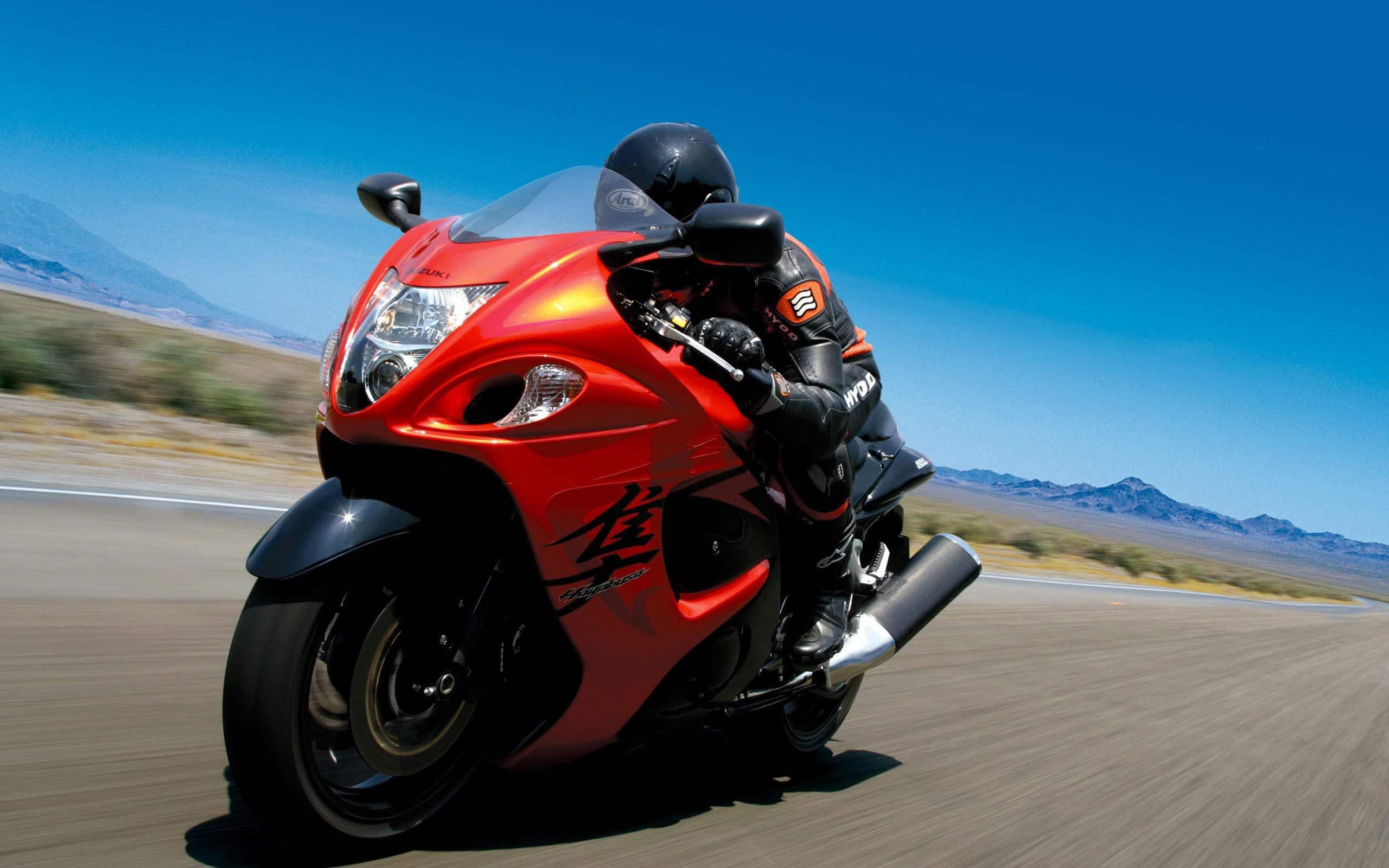 Самый быстрый мотоцикл – Suzuki Hayabusa