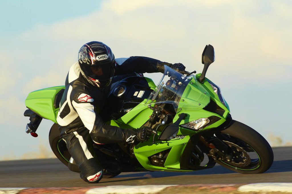 Мотоцикл Kawasaki ZX 10R 2011
